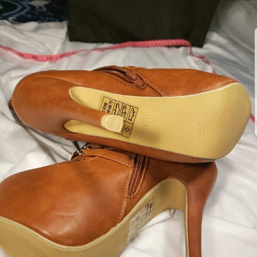 Booties - Picture 3 of 4